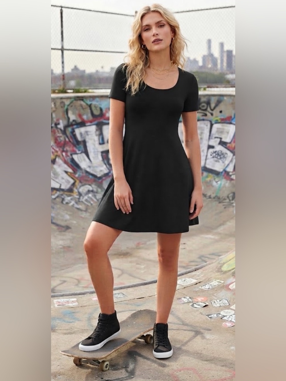 🆕 Amazon - Black Short Sleeve Skater Swing Dress